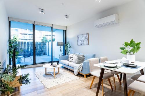 Werribee South Apartment | Brilliant Quay Boulevard Apt