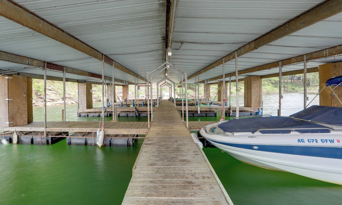 Greers Ferry House | Bring Your Boat! Greers Ferry Lake Home w/Slip