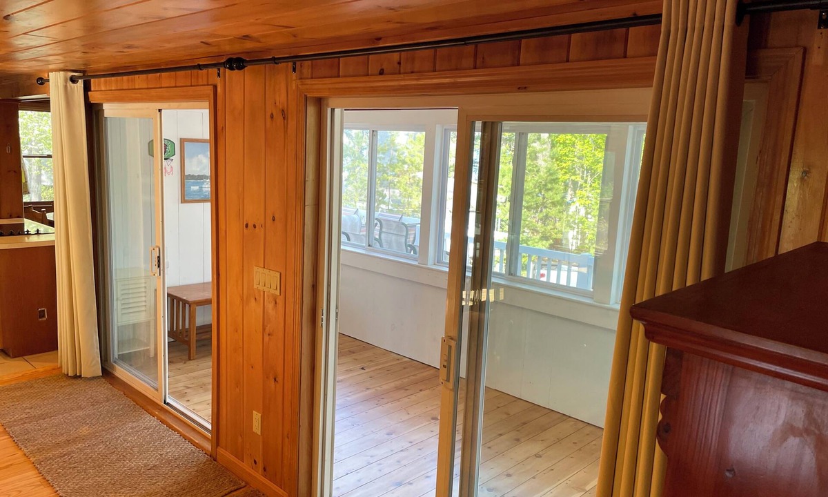The Bluffs Cabin | Bring your own boat and enjoy a great family vacation week on Ossipee Lake
