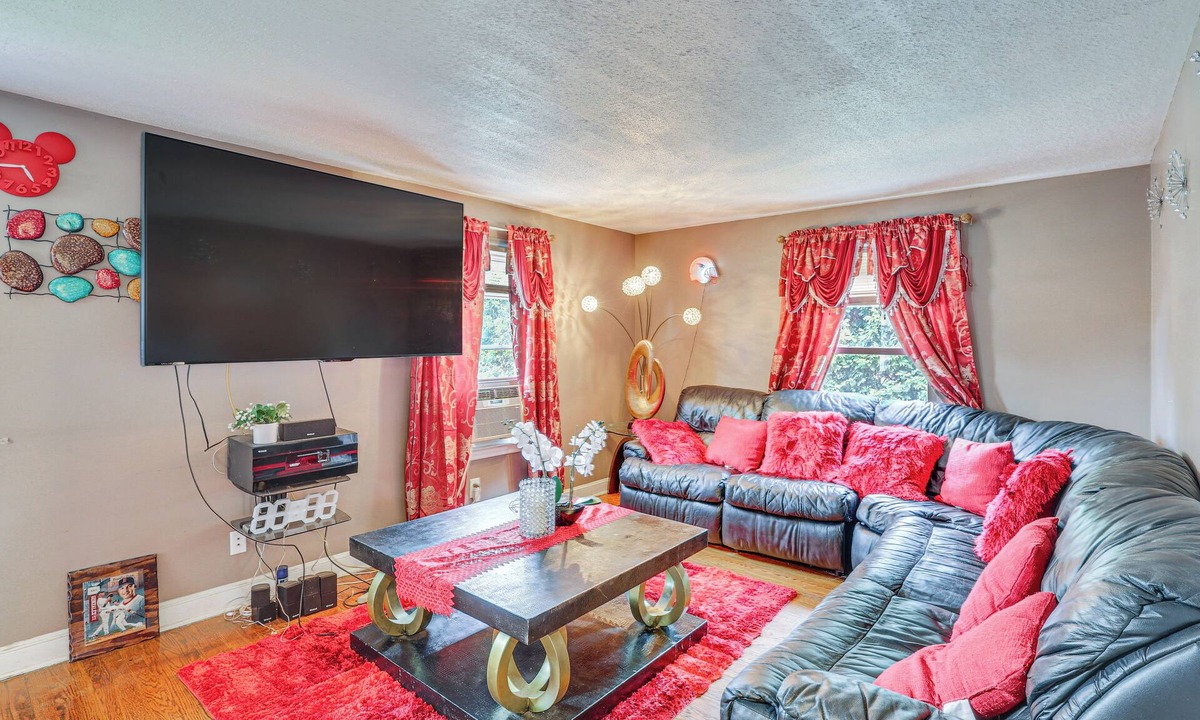 Westfield House | Bring Your Pet & Visit Springfield: Westfield Home