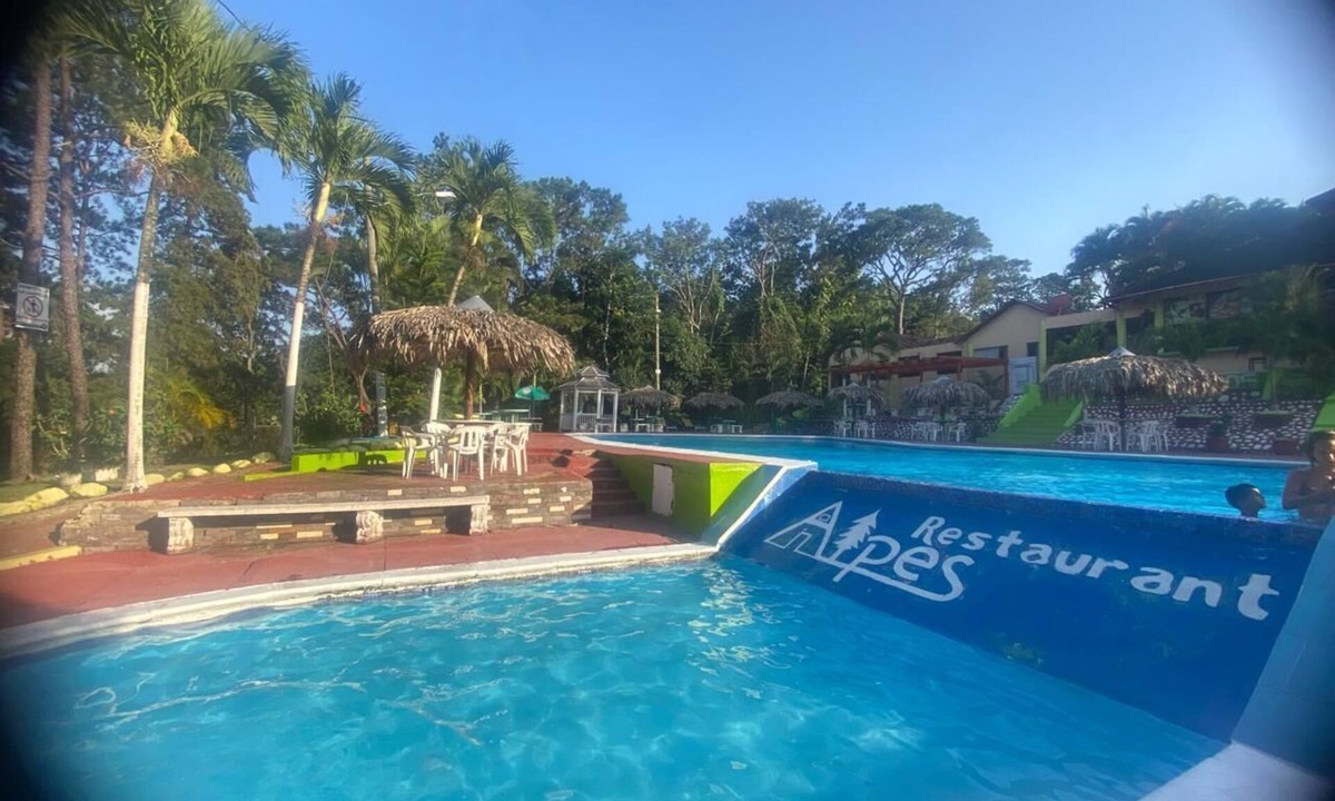 La Vega Province Villa | Brisas de los Alpes