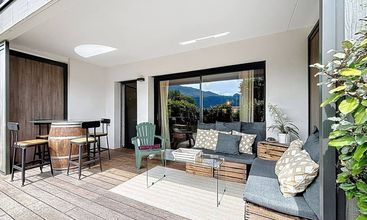 Brison-Saint-Innocent Apartment | Brison-Saint-Innocent - L'Instant paisible