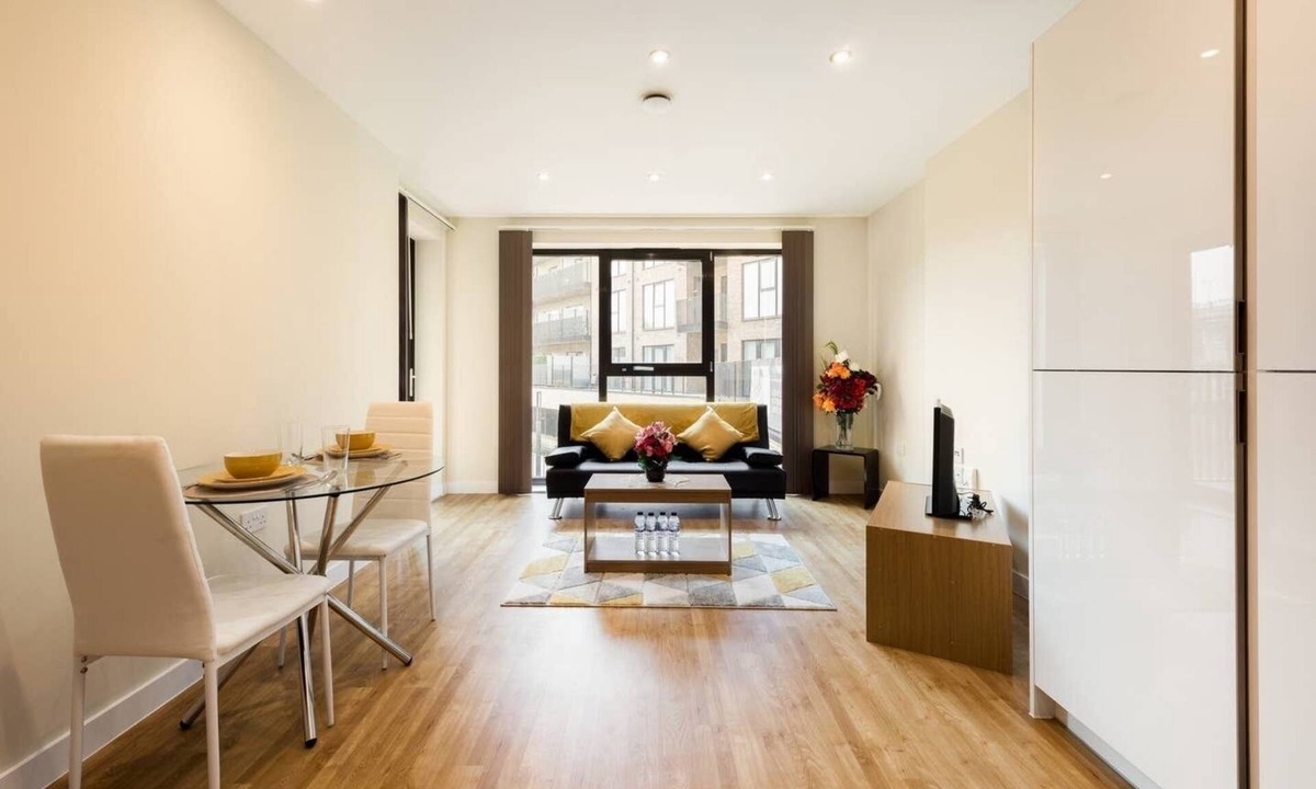 Uxbridge North House | Bristol House Uxbridge