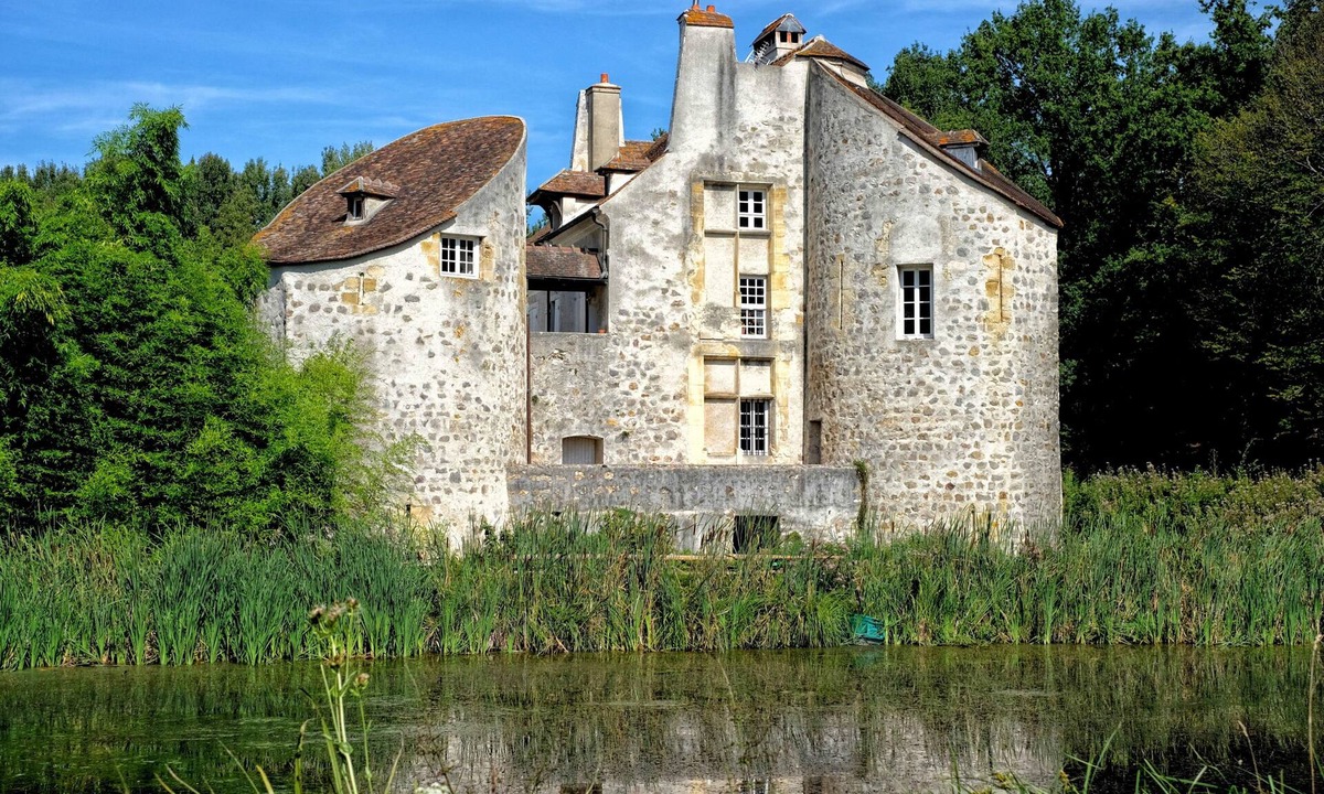 Baillet-en-France Hotel | Brit Hotel Baillet en France