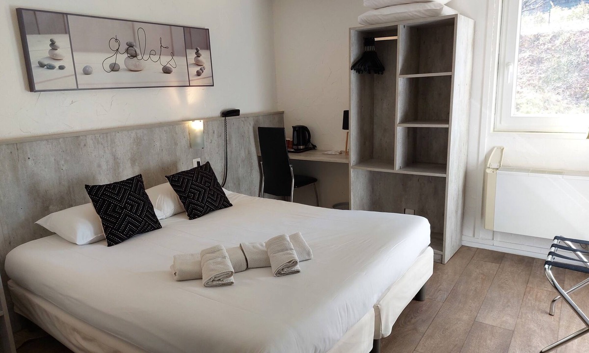 Carcassonne Hotel | Brit Hotel Bosquet