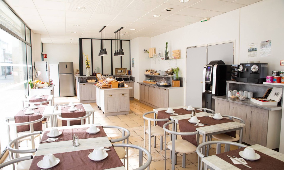 Lannion Apartment | BRIT HOTEL Confort Lannion Centre Gare