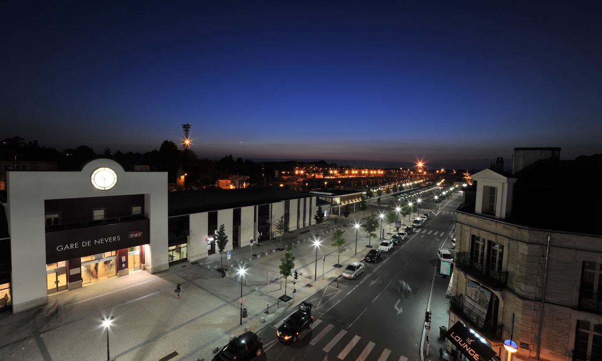 Nevers Hotel | BRIT HOTEL CONFORT NEVERS Centre Gare