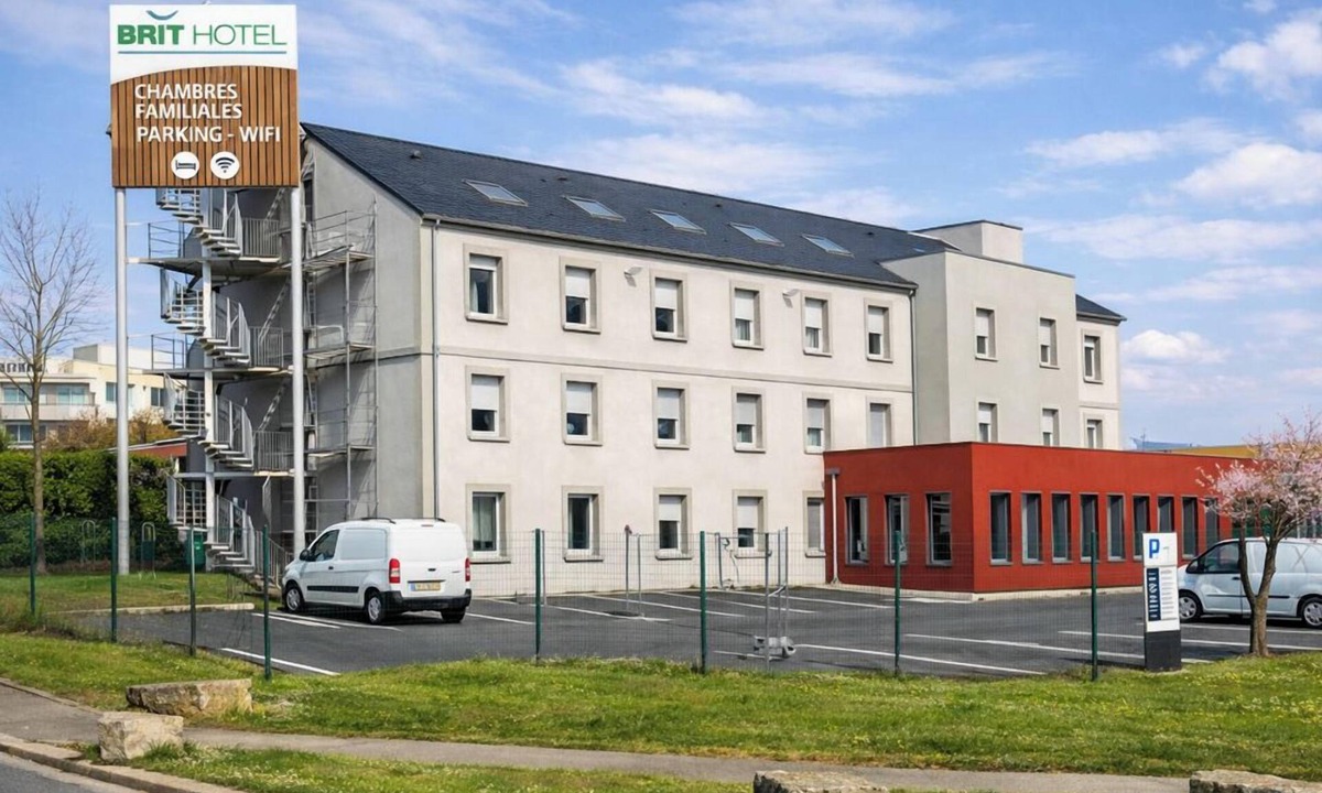 Saint-Witz Hotel | BRIT HOTEL CONFORT ROISSY SAINT-WITZ