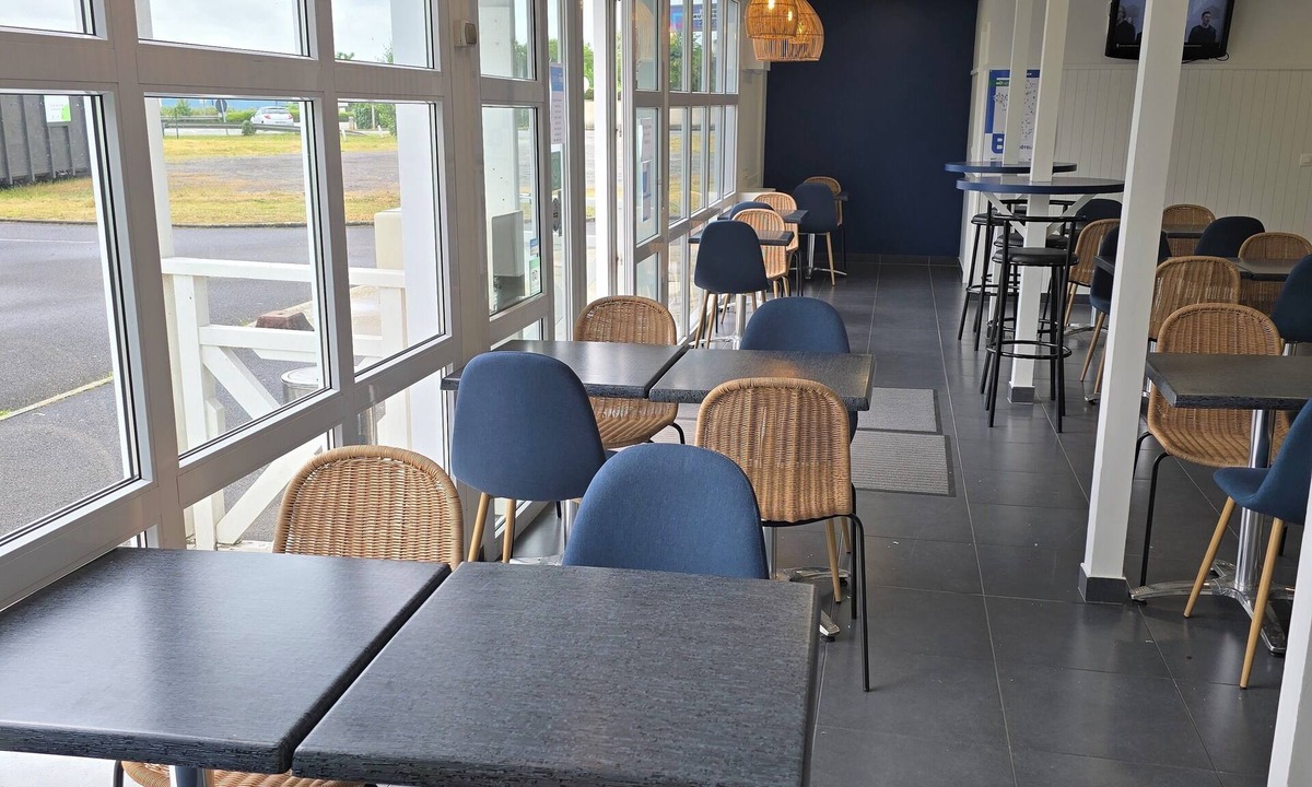 Jaunay-Clan Hotel | Brit Hotel Essentiel Poitiers – Gare du Futuroscope