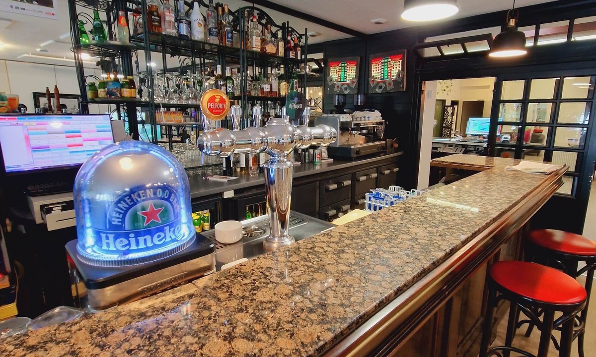 Pontivy Hotel | Brit Hotel Essentiel Pontivy-Robic