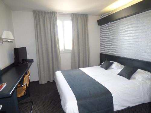 Villefranche-de-Rouergue Hotel | Brit Hotel Confort Villefranche-de-Rouergue