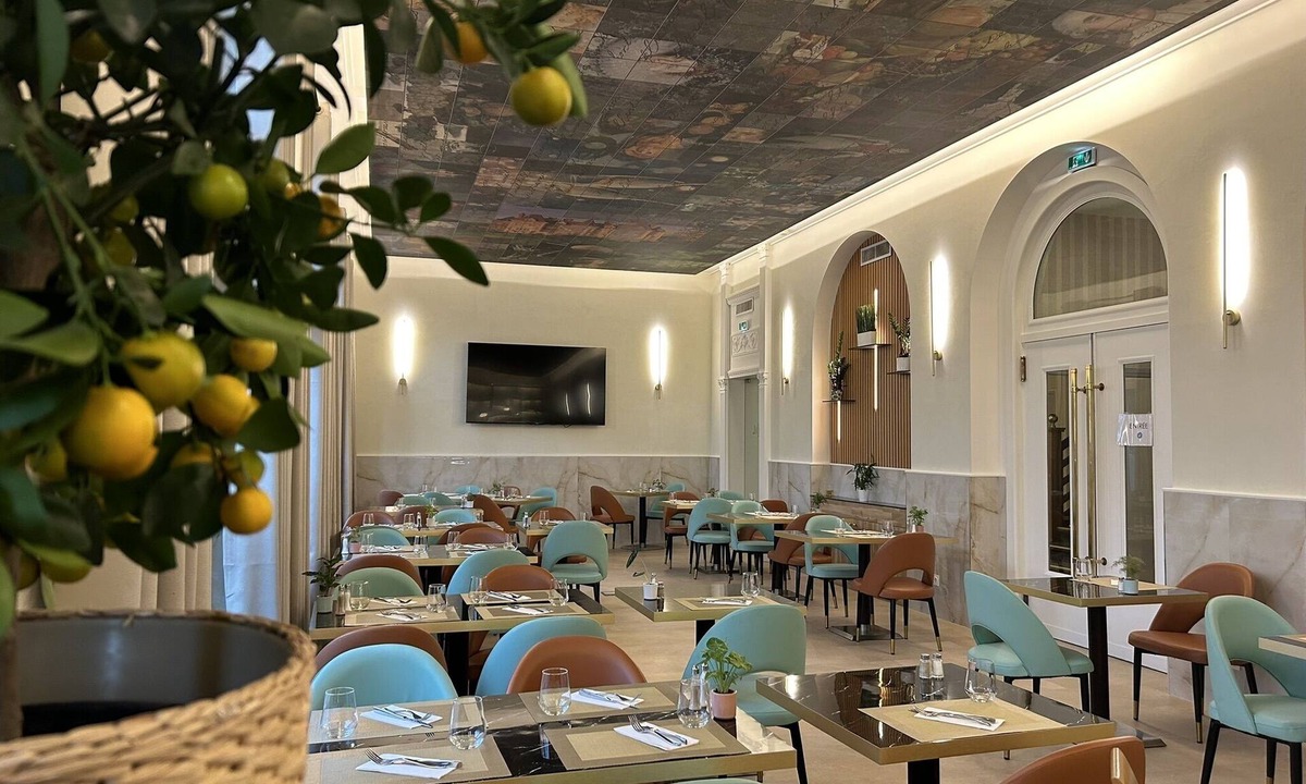 Troyes Hotel | Brit Hotel Le Royal - Troyes