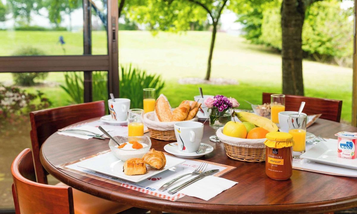 Cesson-Sevigne Hotel | Brit Hotel Rennes Cesson - Le Floréal