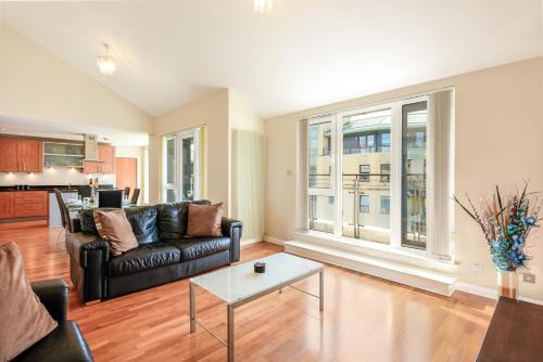 Newhaven Apartment | Britannia Penthouse