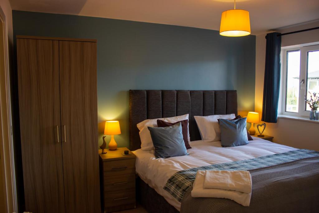 Wolverhampton Apartment | Broad Gauge Suite