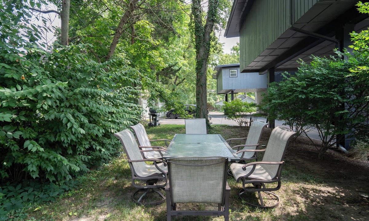 Broad Ripple Apartment | Broad Ripple Gem: Walkable!