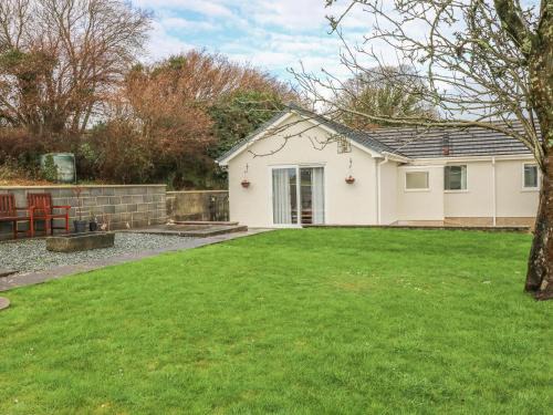 Kidwelly House | Broadford Farm Bungalow