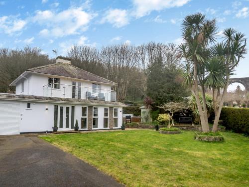 Galmpton House | Broadsands