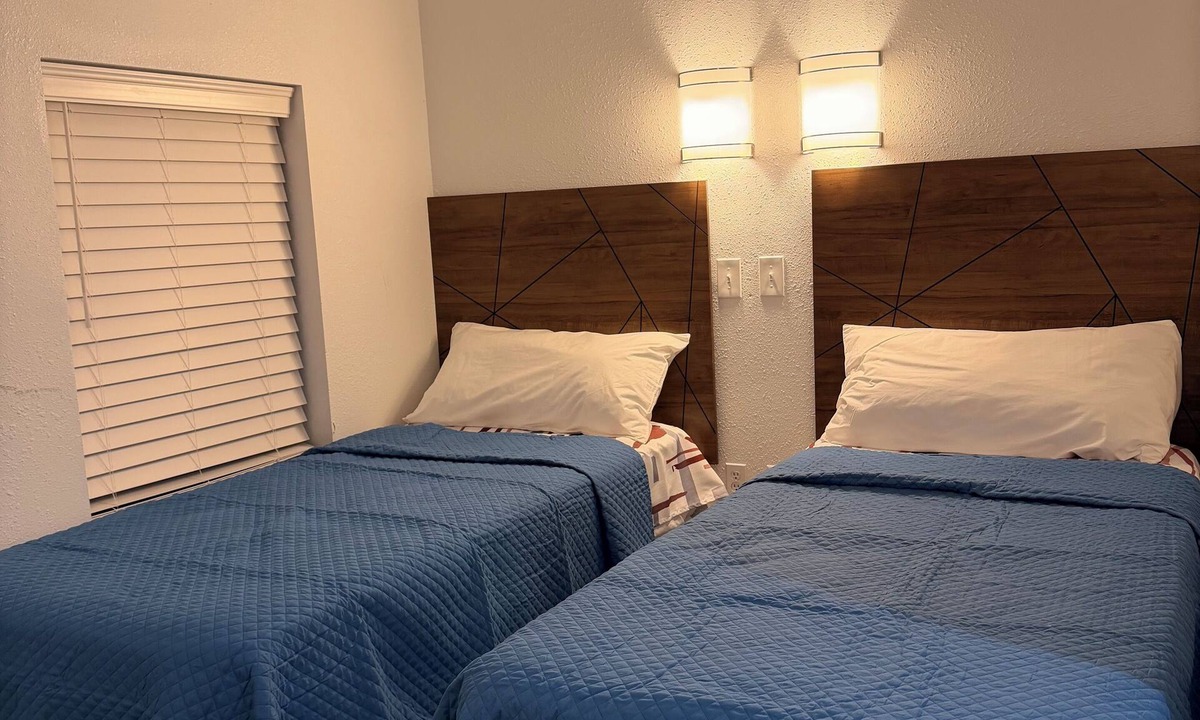 Checotah Bed & Breakfast | Broadway Inn And RV Park