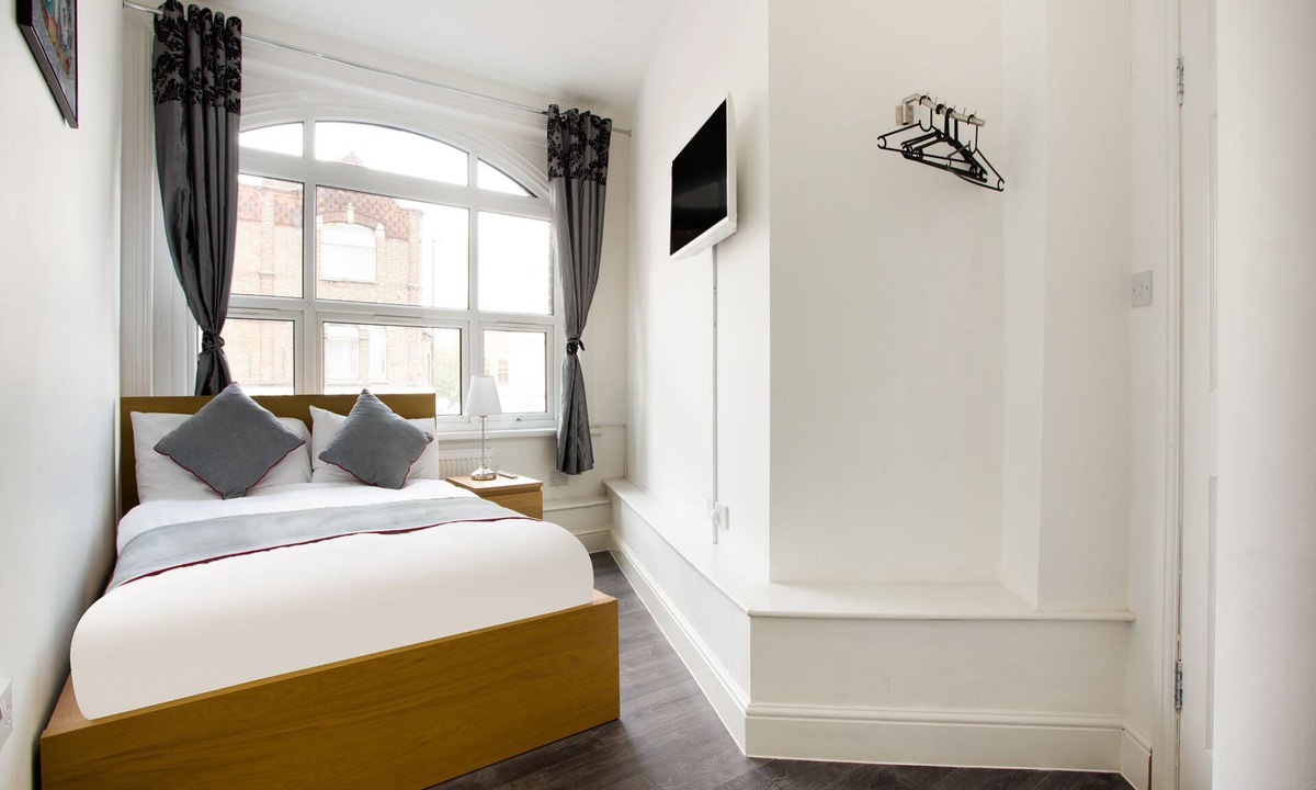 Southall Broadway Hotel | Broadway Inn