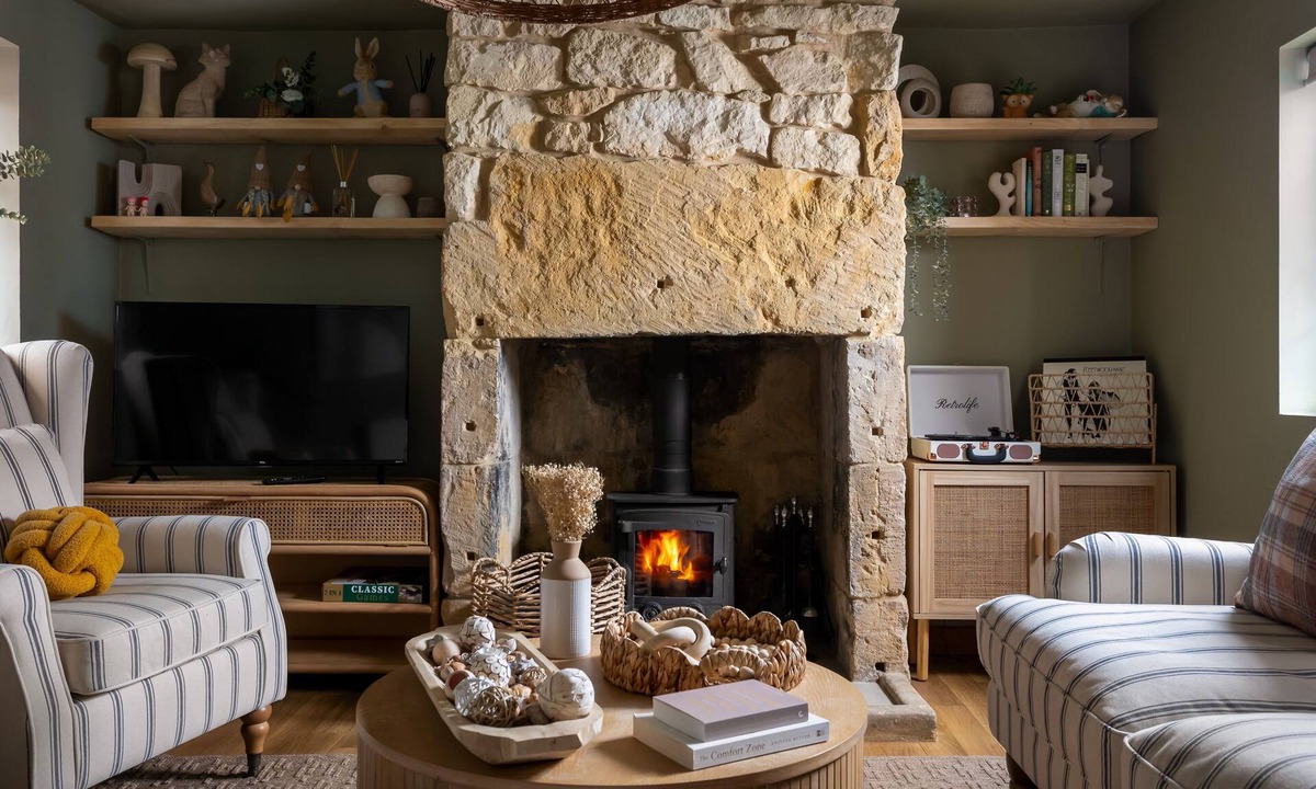 Broadway House | Broadway Scandi Chic Cottage