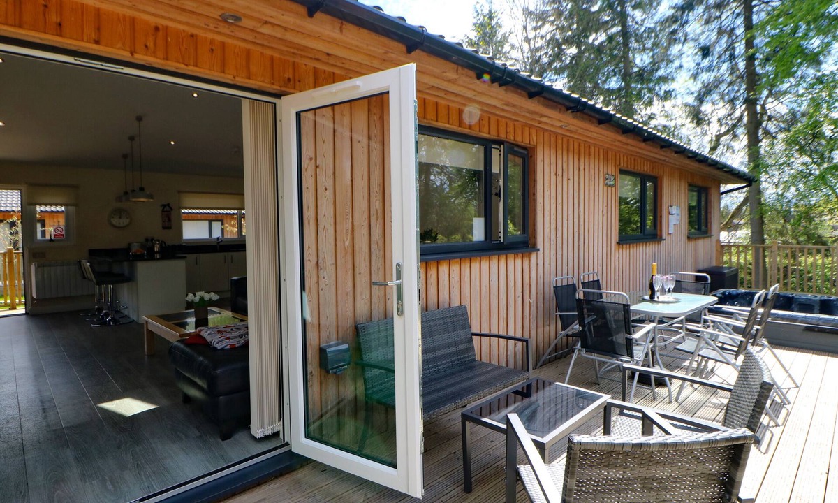 Otterburn House | Broken-sky Lodge