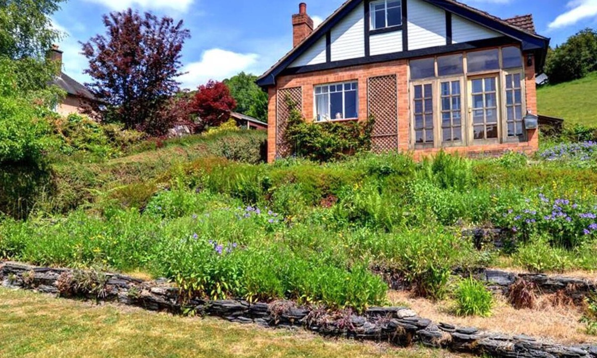 Glyn Ceiriog House | Bron y Fedw in Llangollen