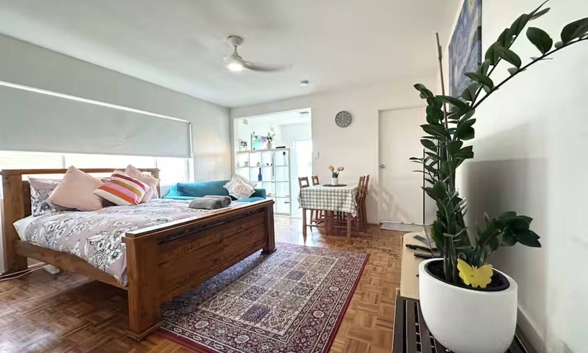 Bronte Apartment | Bronte beach studio in Sydney's Best Suburb Apt 6