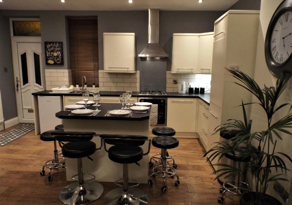 Haworth House | Bronte Cinema Cottage At Haworth