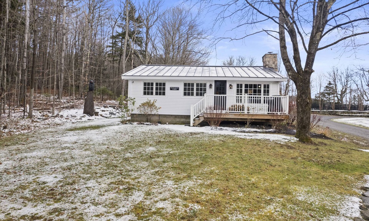 West Dover Cabin | Brook Bound Inn - Cabinn