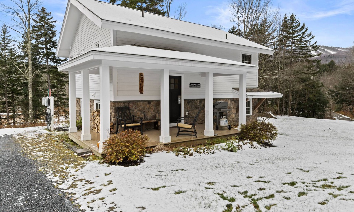 West Dover Cabin | Brook Bound Inn Carriage Housen