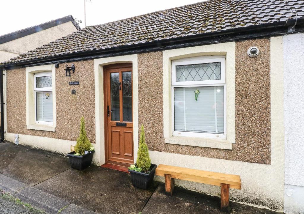 Margam House | Brook Cottage