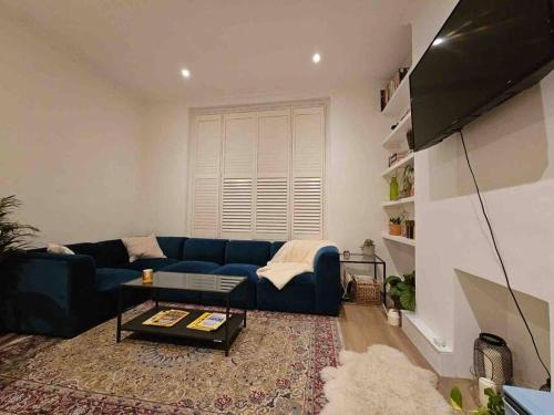 Addison Apartment | Brook Green 2 bed flat