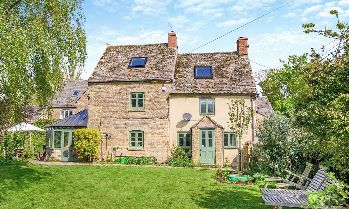 Moreton-in-Marsh Cottage | Brookend Cottage - UK49705