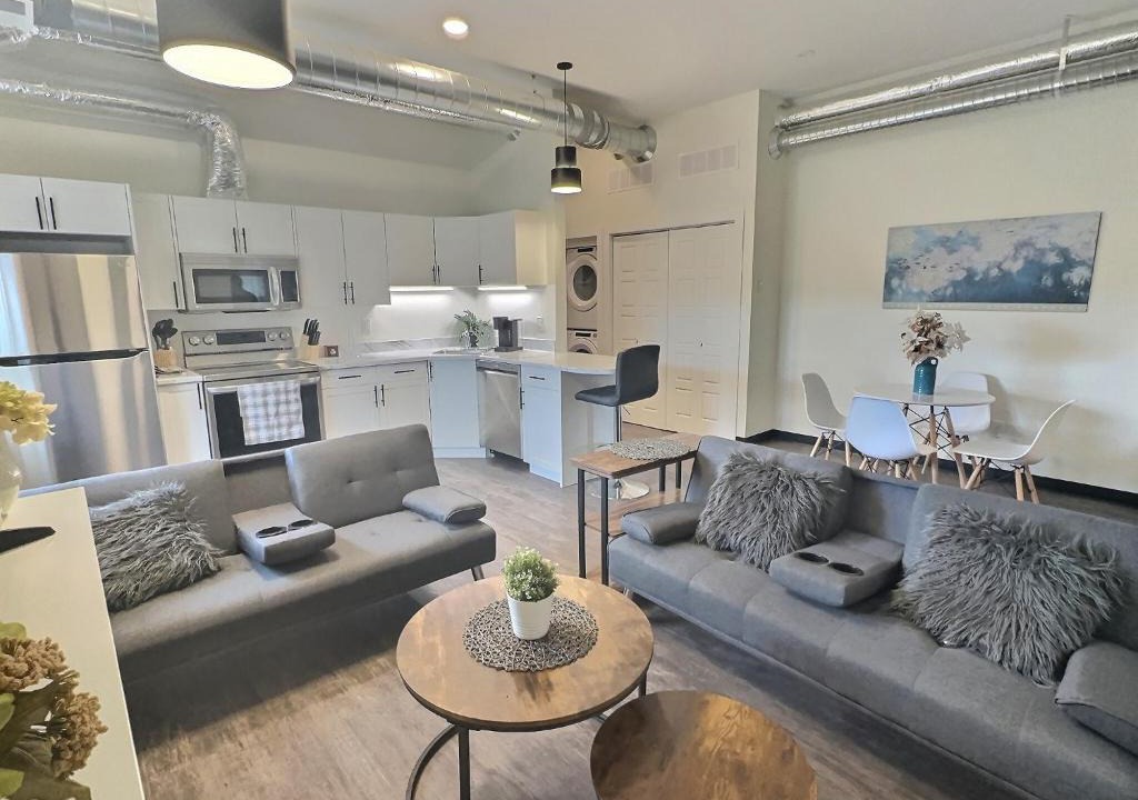Brandon Apartment | Brooklynn Suite Pet Friendly