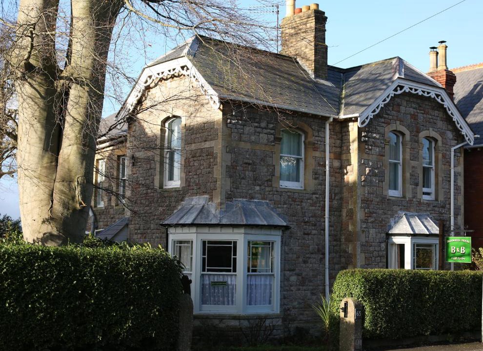 Glastonbury Bed & Breakfast | Brookshill House B & B