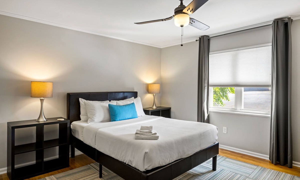 Brookwood Apartment | Brookwood Courtyard by BCA Furnished Apt