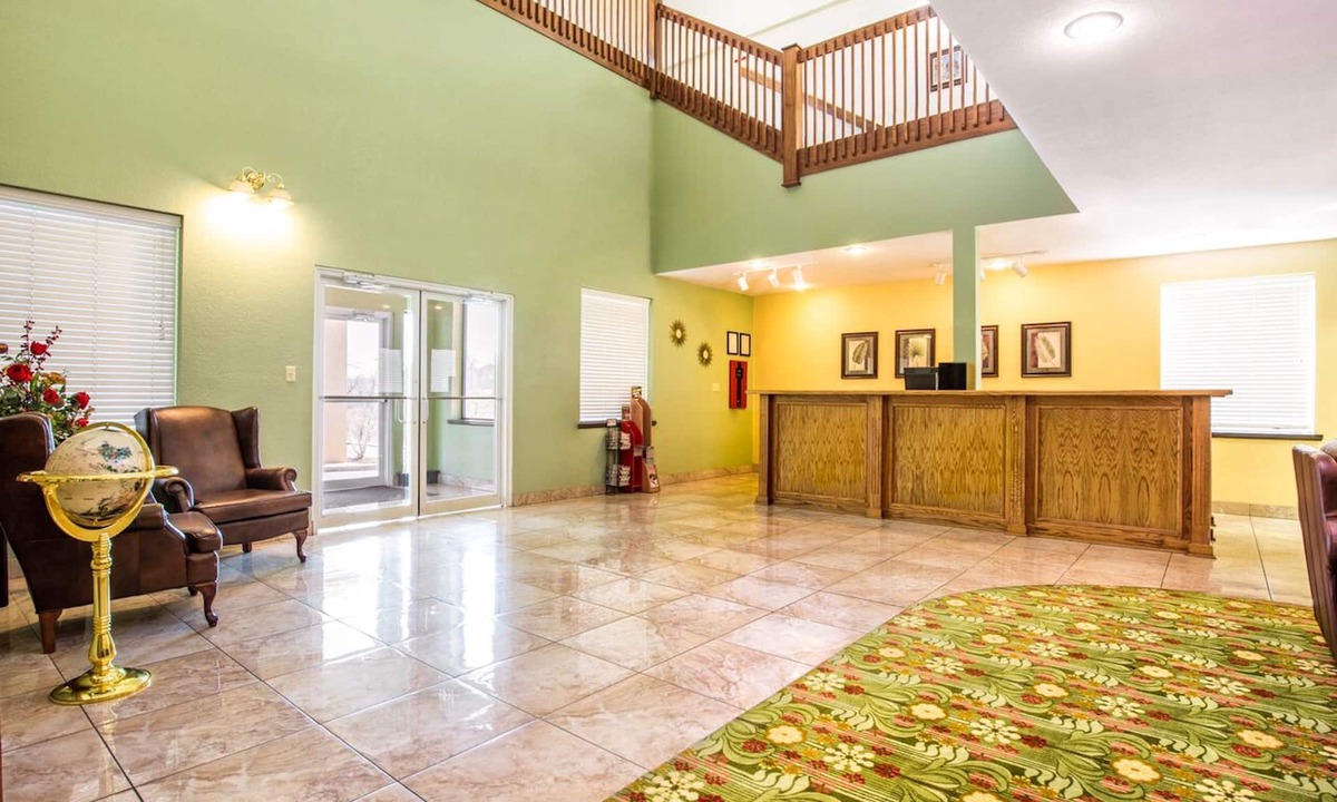 Branson Hotel | Brookwood Inn