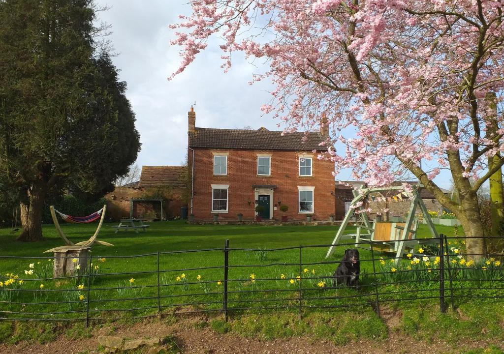 Clows Top Bed & Breakfast | Broome Park Farm B&B