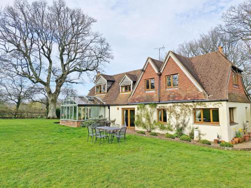 Thakeham House | Broomy Cottage