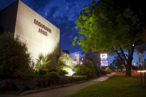 Bendigo House | Brougham Arms Hotel