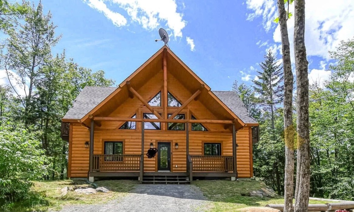 Brownsburg-Chatham Cottage | Brown Bear Lodge CITQ 296775