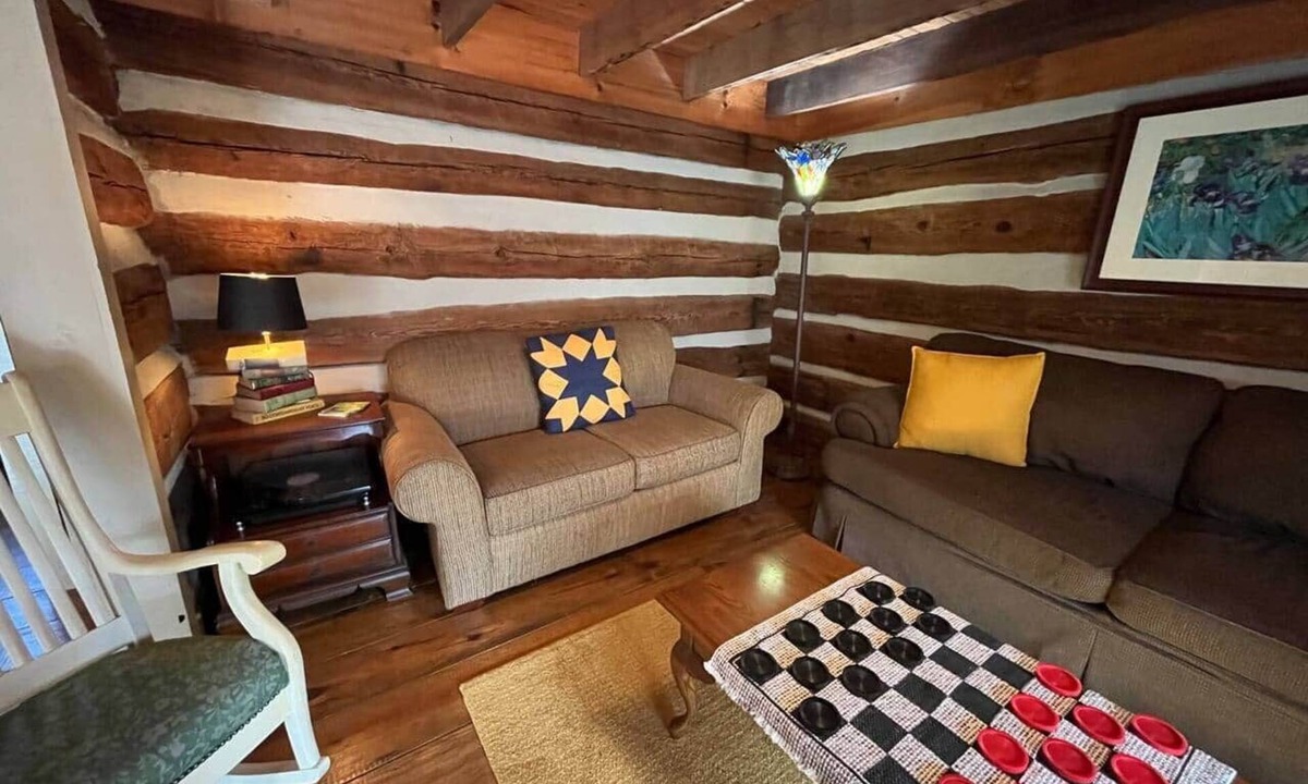 Chatsworth House | Brown Door Cabin