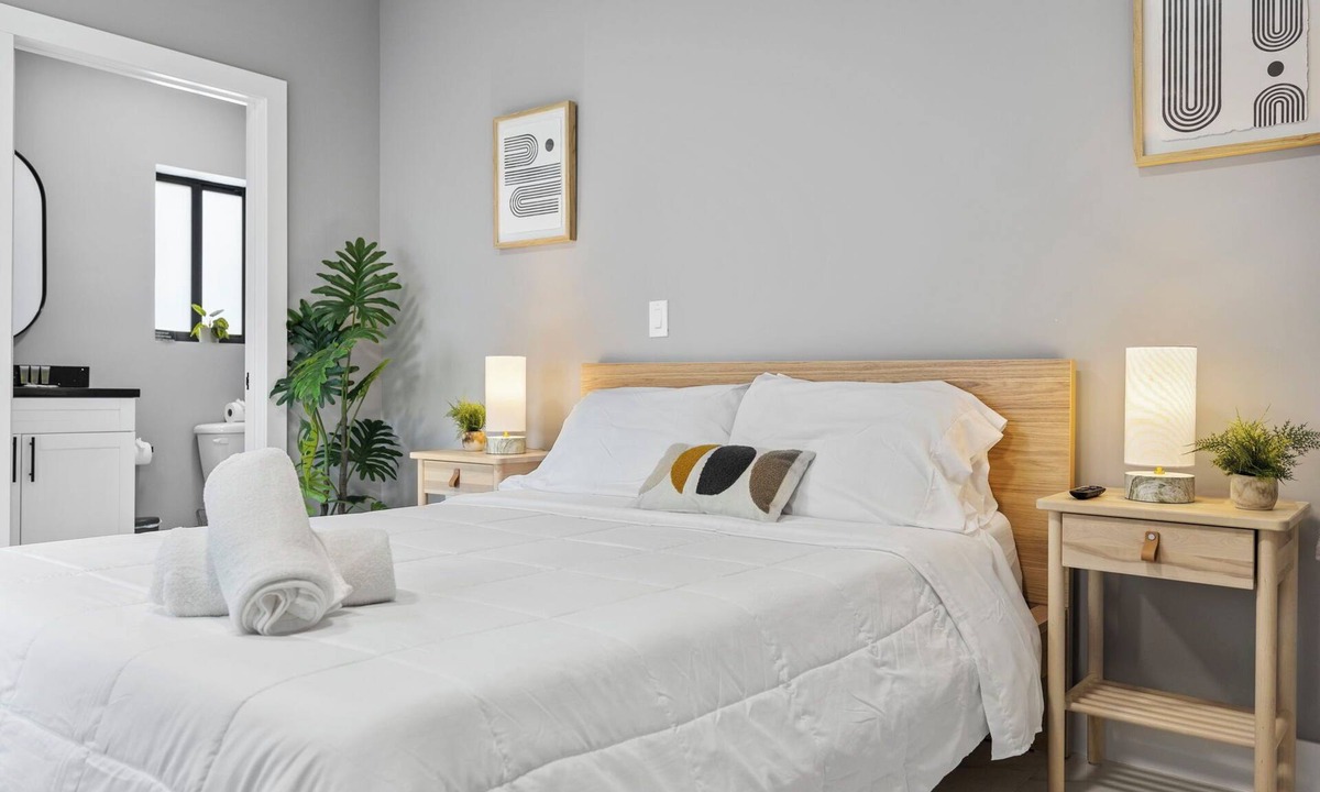 Liberty City Condo | Brown House