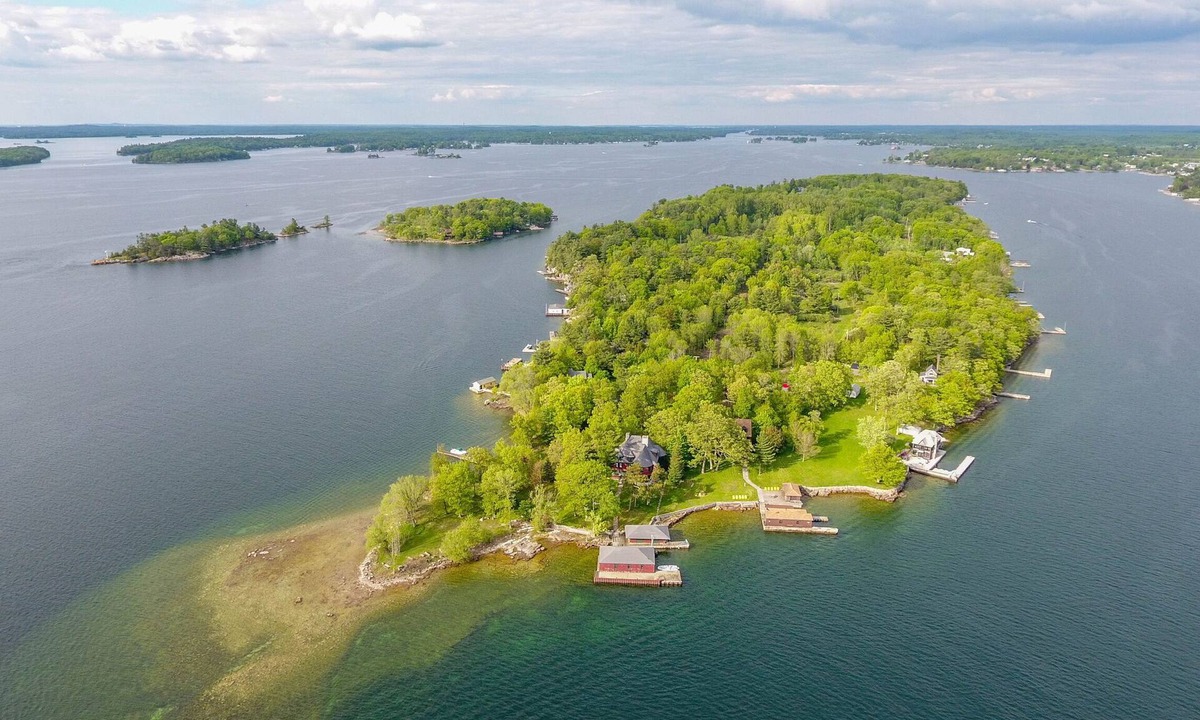 Frontenac House | Brun Arche Round Island Private Island 1000 Islands St Lawrence River Clayton NY