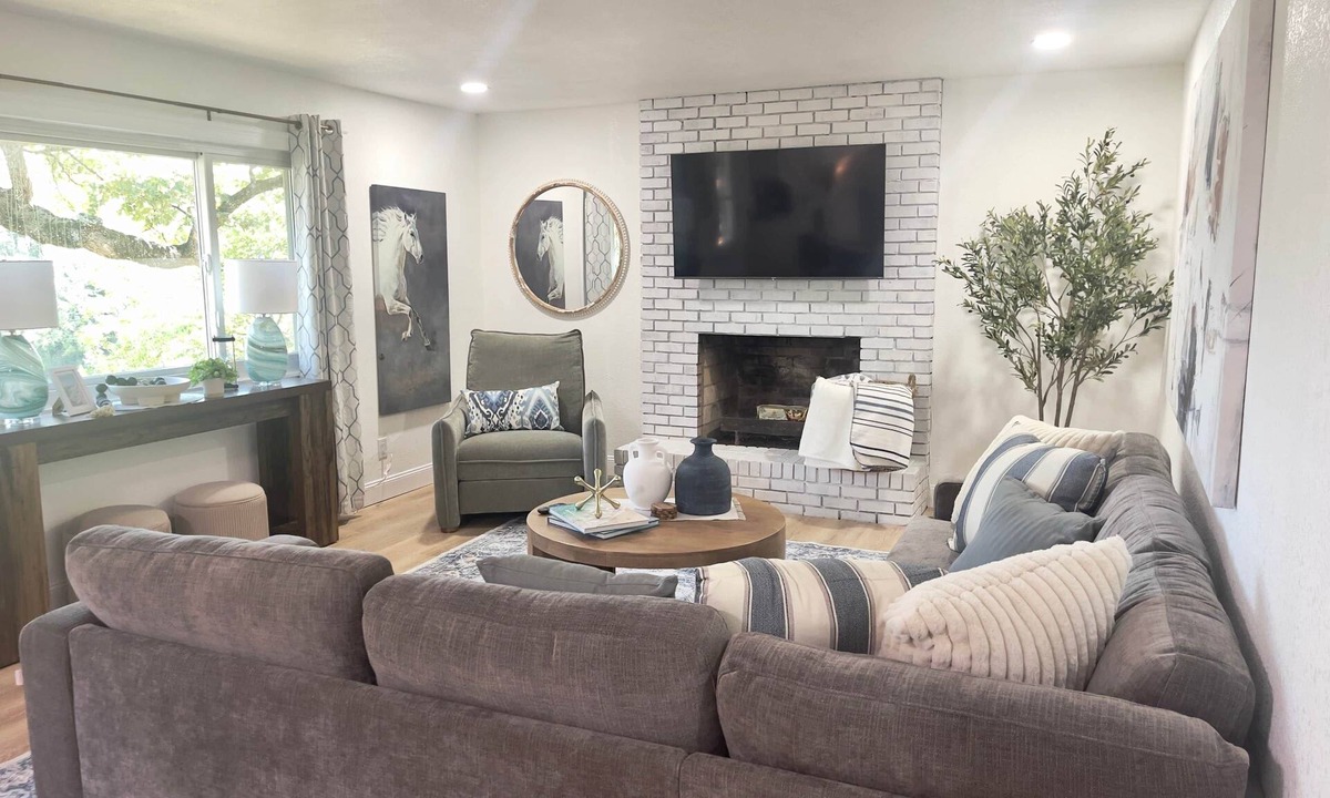 Checotah House | Brush Hill Lakehouse