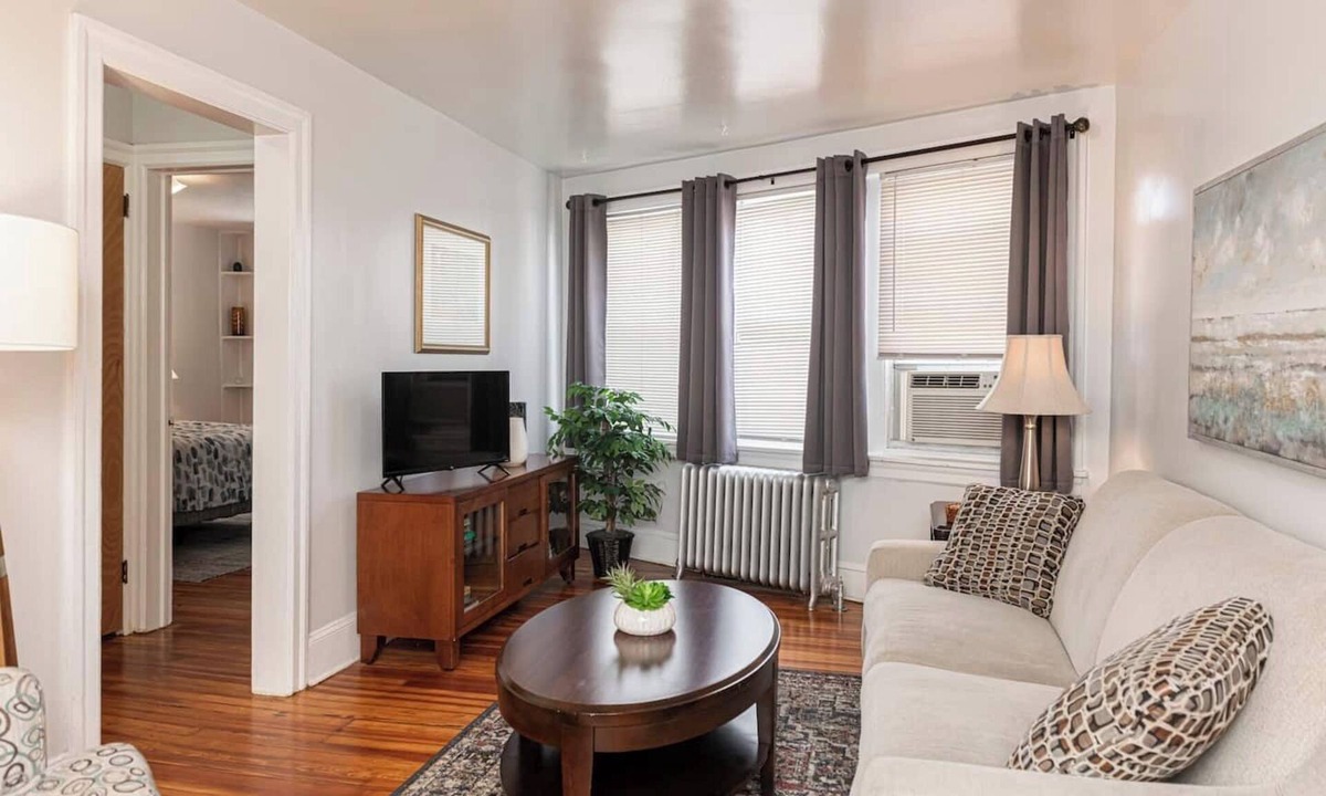 Bryn Mawr Apartment | Bryn Mawr Has It All