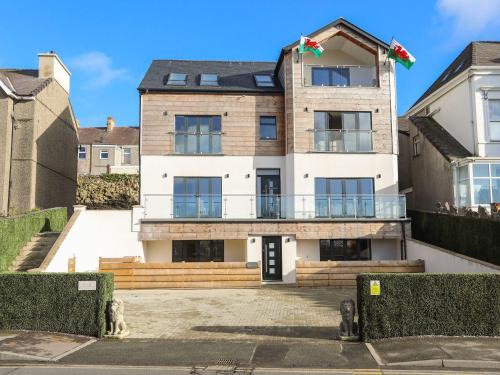 Bont Newydd Apartment | Bryn Min Manton Bach