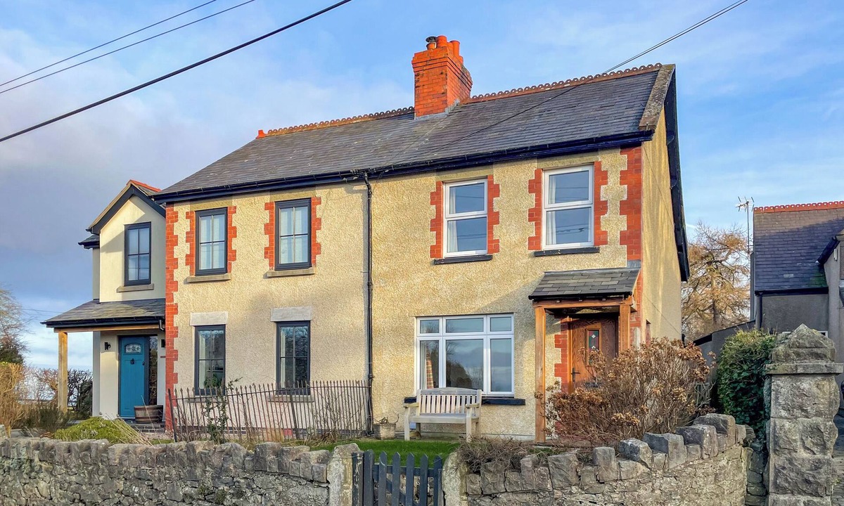 Colwyn Bay Cottage | Bryn View Villa - UK48825