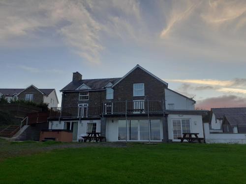 Aberystwyth House | Bryncarnedd Farmhouse